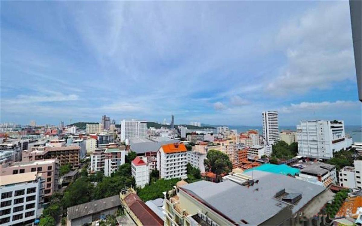 The Base Pattaya Condo Exterior foto